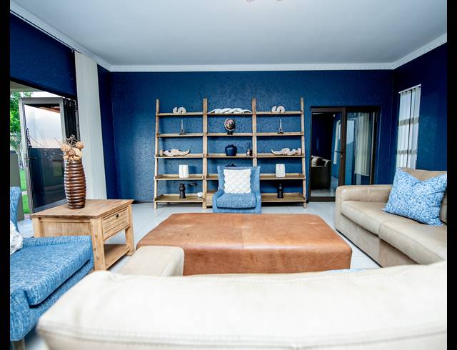 4.5 BEDROOM FREESTANDING FOR SALE IN CRYSTAL PARK